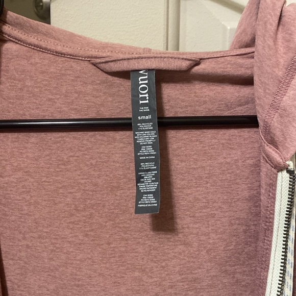 Vuori hoodie size small - Picture 2 of 3